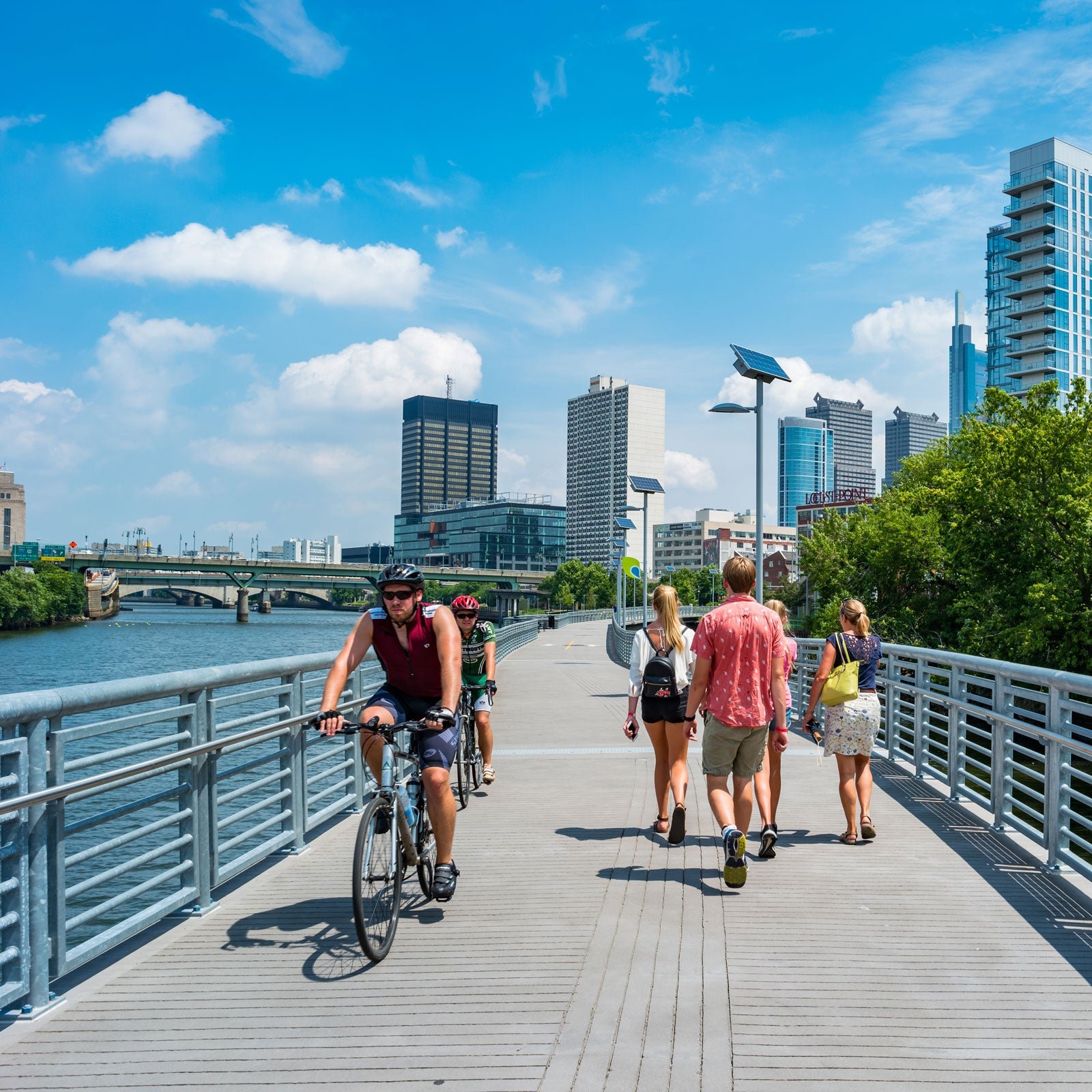 Jake Gyllenhaal’s Thrilling Cycling Adventures in the Heart of NYC